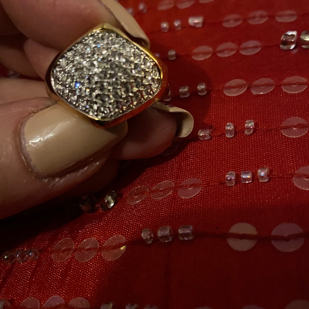 Designer Shiny Gold Color Sparkling White StonesStatementRingExcellentCondition